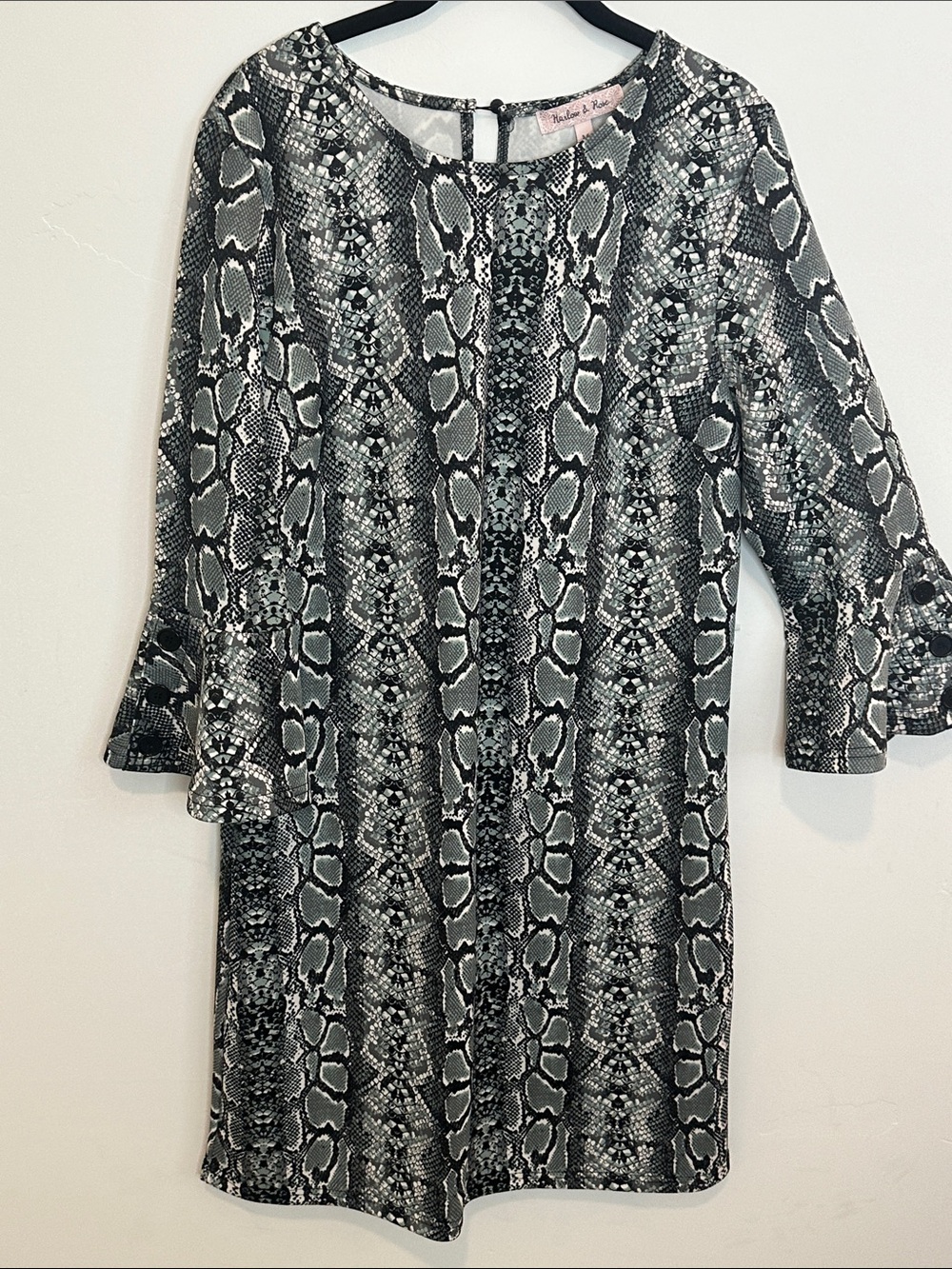 Harlow & Rose Snake Print Shift Dress - Green, Black & White Size Medium